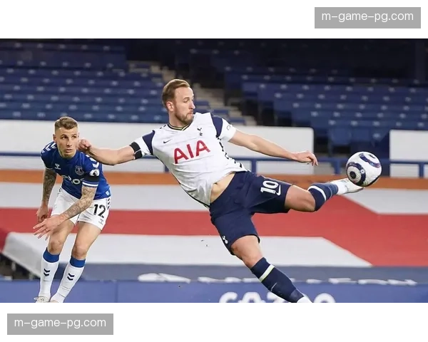 热刺后防线连续犯错送礼，防守纪律性成图多尔执教难题